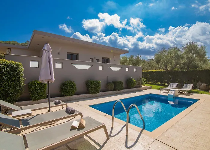 Villa Vatia 1
